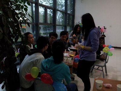 让我们健康地生活吧——磁力猫
英语角活动顺利开展