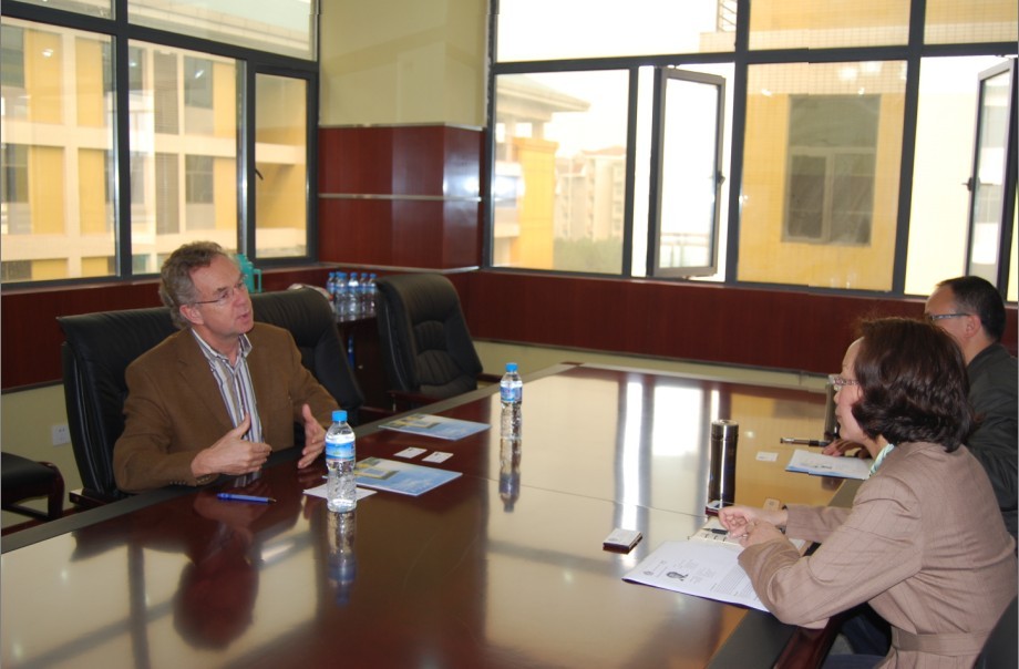 荷兰Leiden大学Nico Verloop教授做客磁力猫